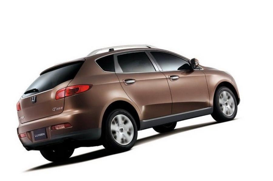  Luxgen 7 SUV 2010 года  (фото 5 из 16)